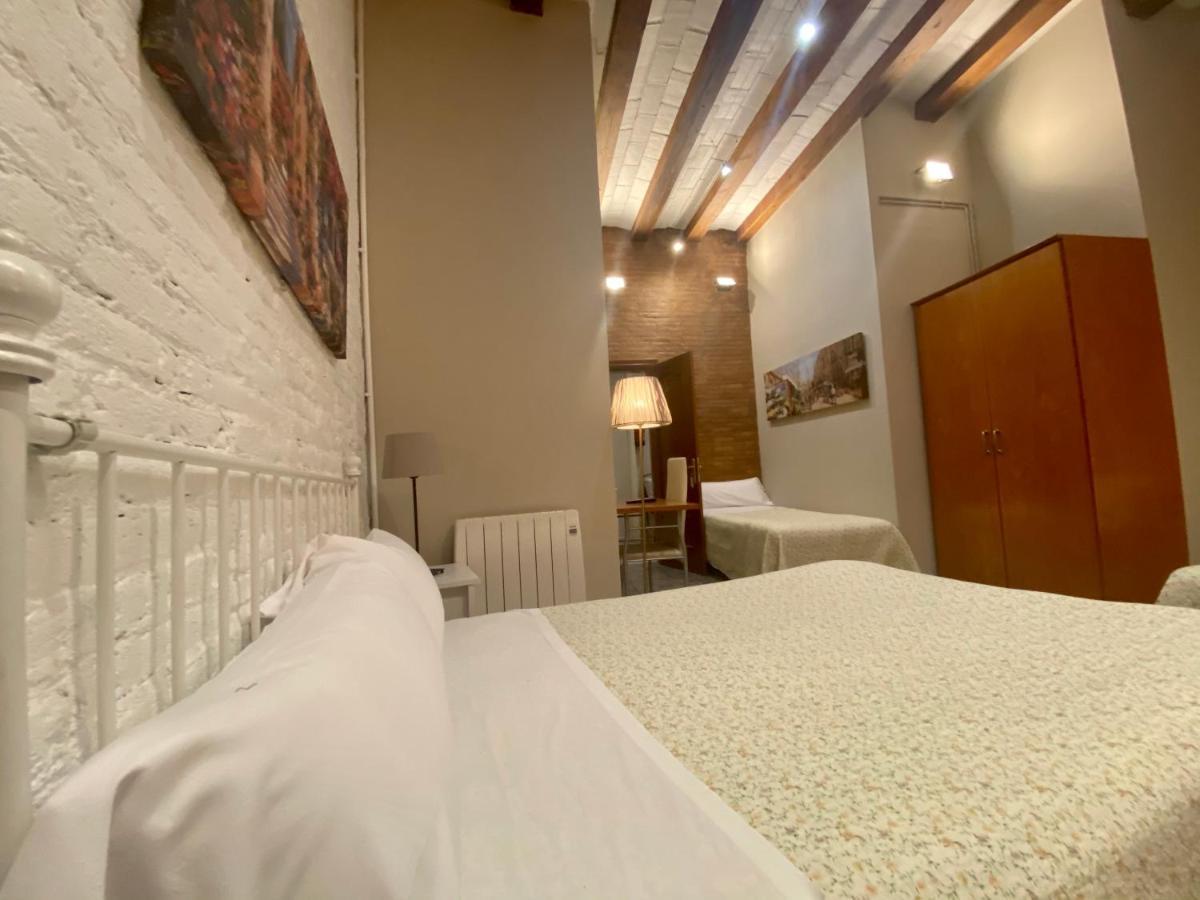 ברצלונה Hostal Orleans מראה חיצוני תמונה