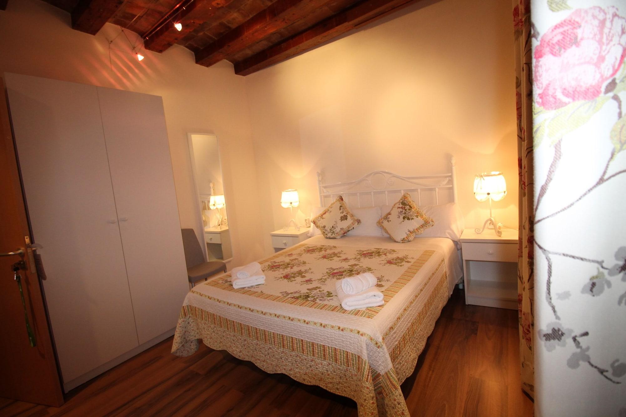 ברצלונה Hostal Orleans מראה חיצוני תמונה