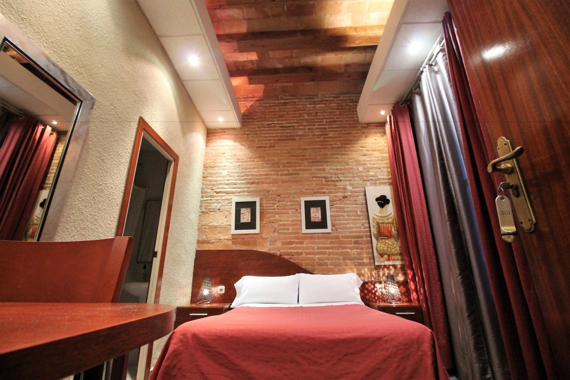 ברצלונה Hostal Orleans מראה חיצוני תמונה