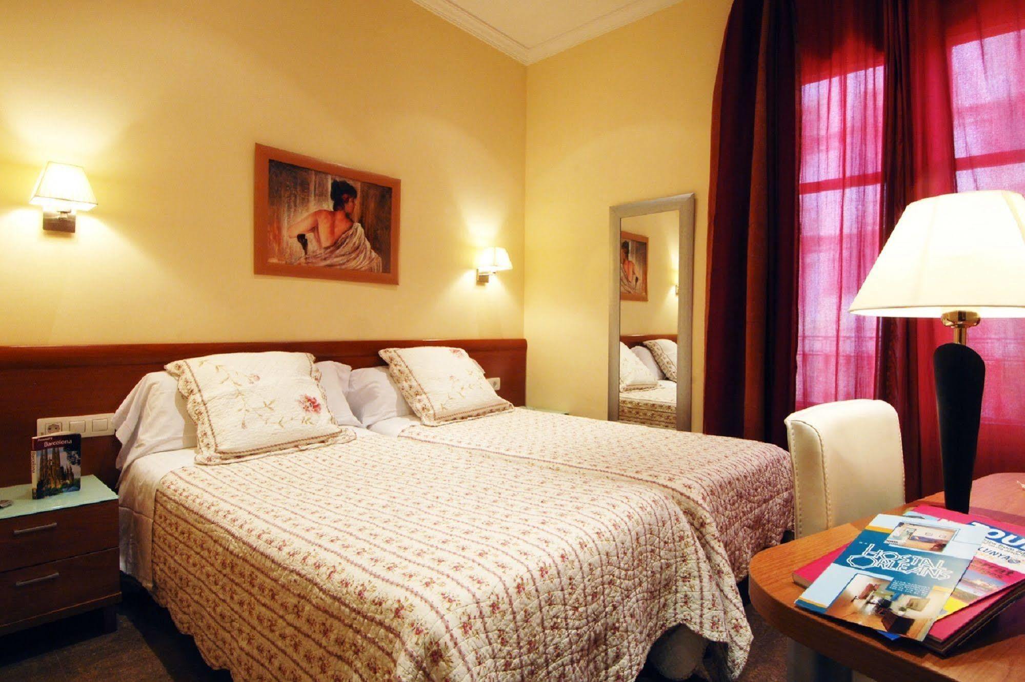 ברצלונה Hostal Orleans מראה חיצוני תמונה